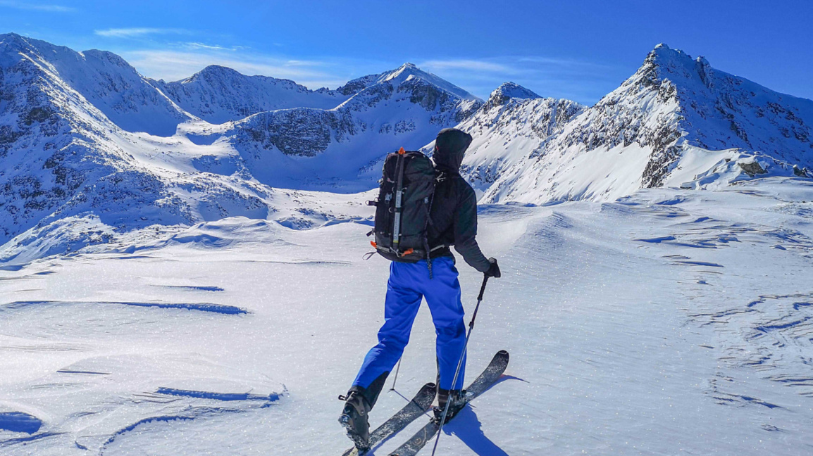 Между изкуствен и естествен сняг- как за...