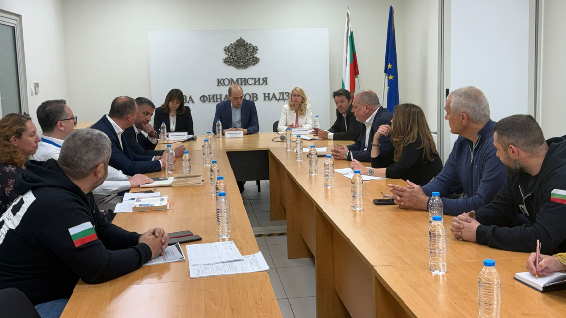 Мотоклубовете запазват протестна готовно...