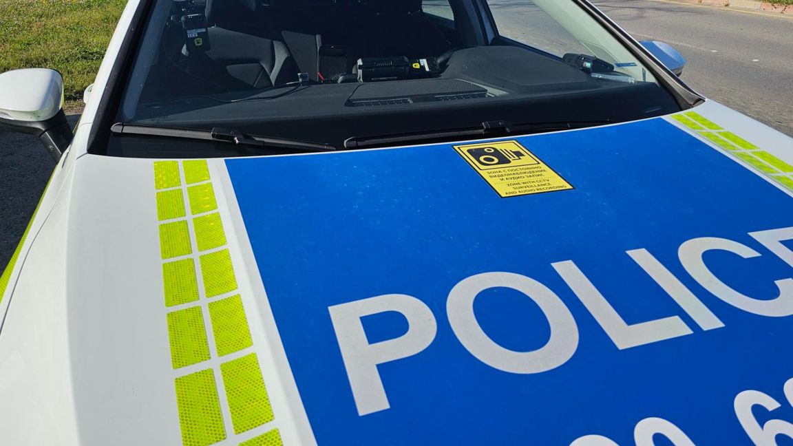 Задържаха серийни крадци в Бургас