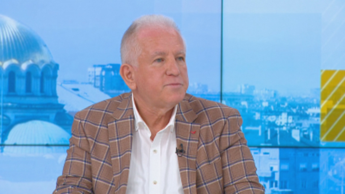 Гюнер Тахир