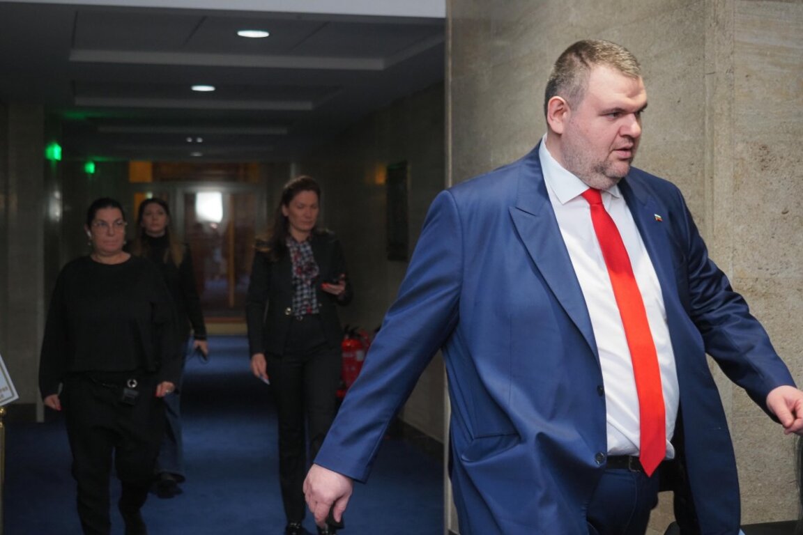 Пеевски в позиция: Да се приеме Бюджет ’25 и да отидем на нови избори