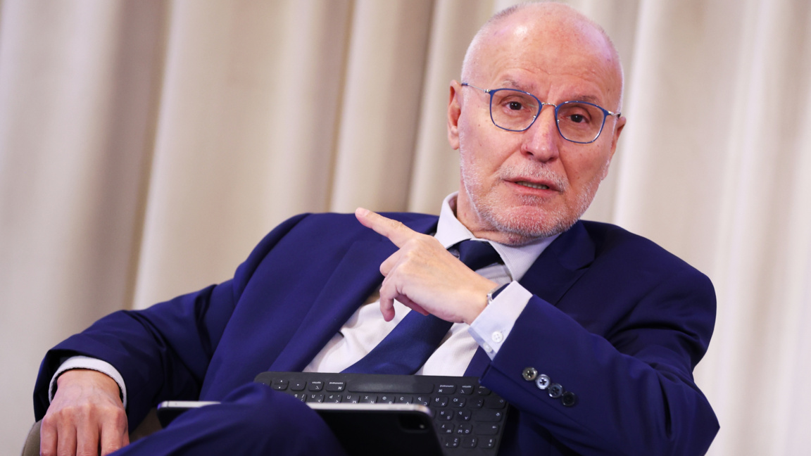 Димитър Радев предупреди за риск от форм...