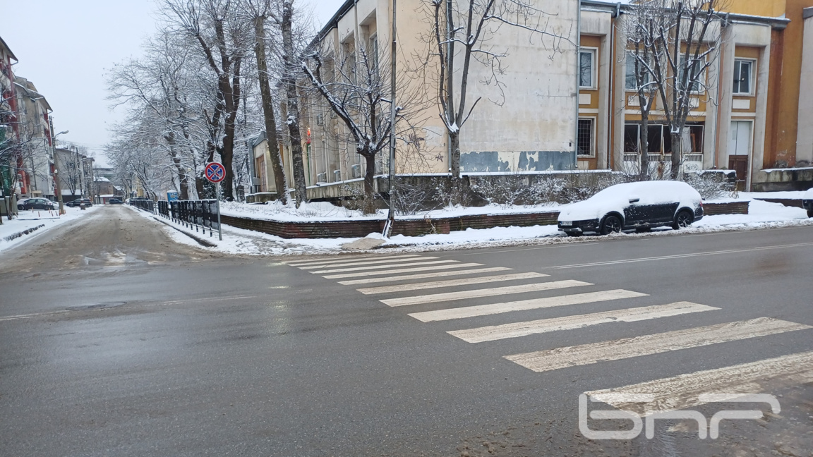 Във Враца улиците са почистени от снега...