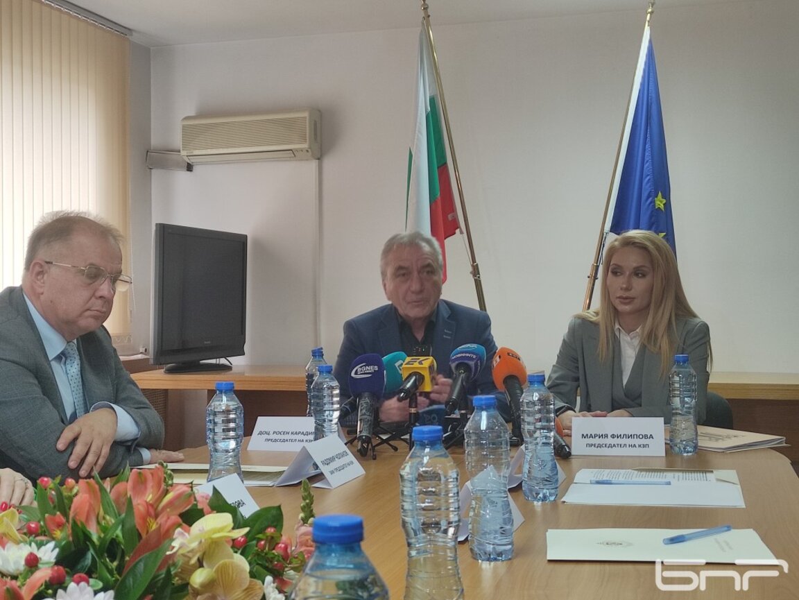 Председателите на КЗК и КЗП Росен Карадимов и Мария Филипова