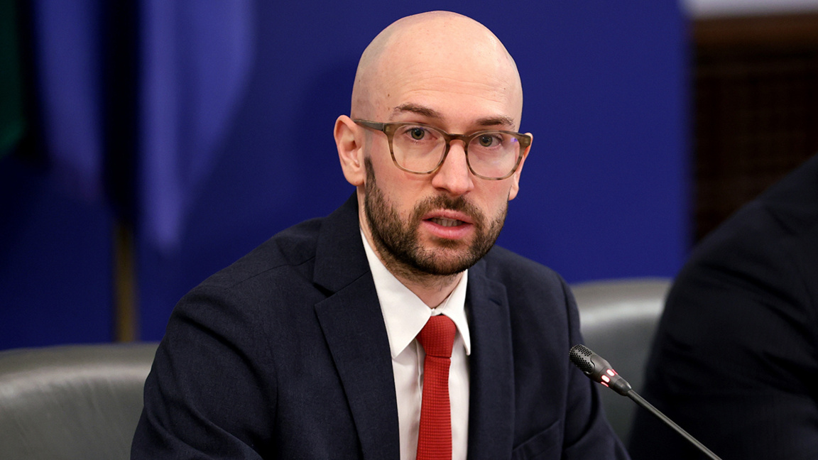 Übergangsregierung bereitet Entwurf für ...