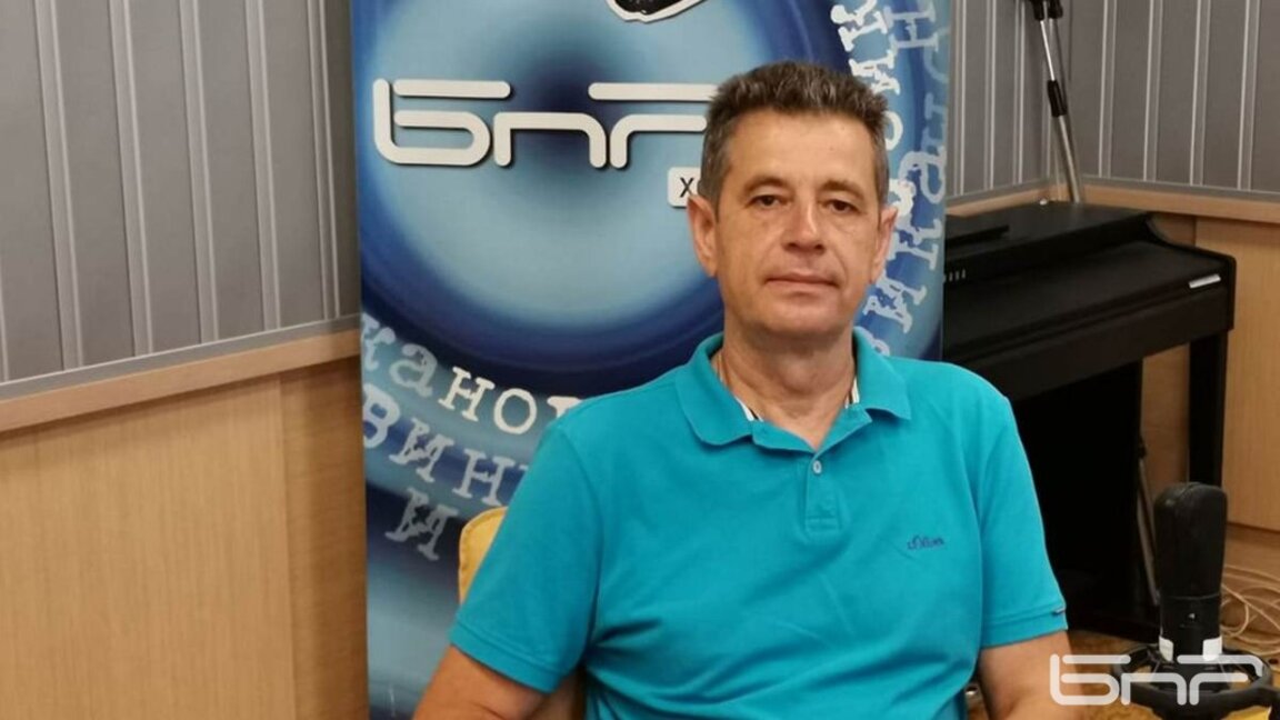 Антон Иванов