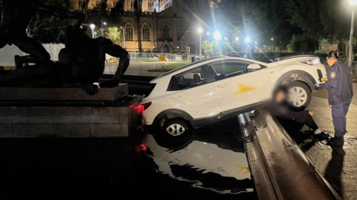 Катастрофа не отслаби апетита на млад мъж в Сидни