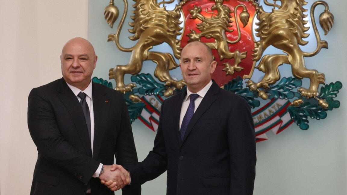 Президентът Румен Радев (вдясно) се среща с президента на Ливан Жозеф Аун (вляво), който е на официално посещение в България.