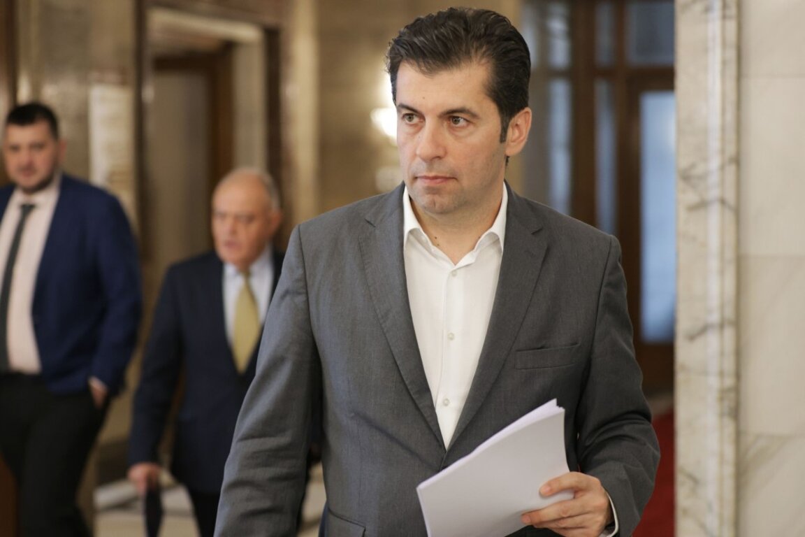 Кирил Петков