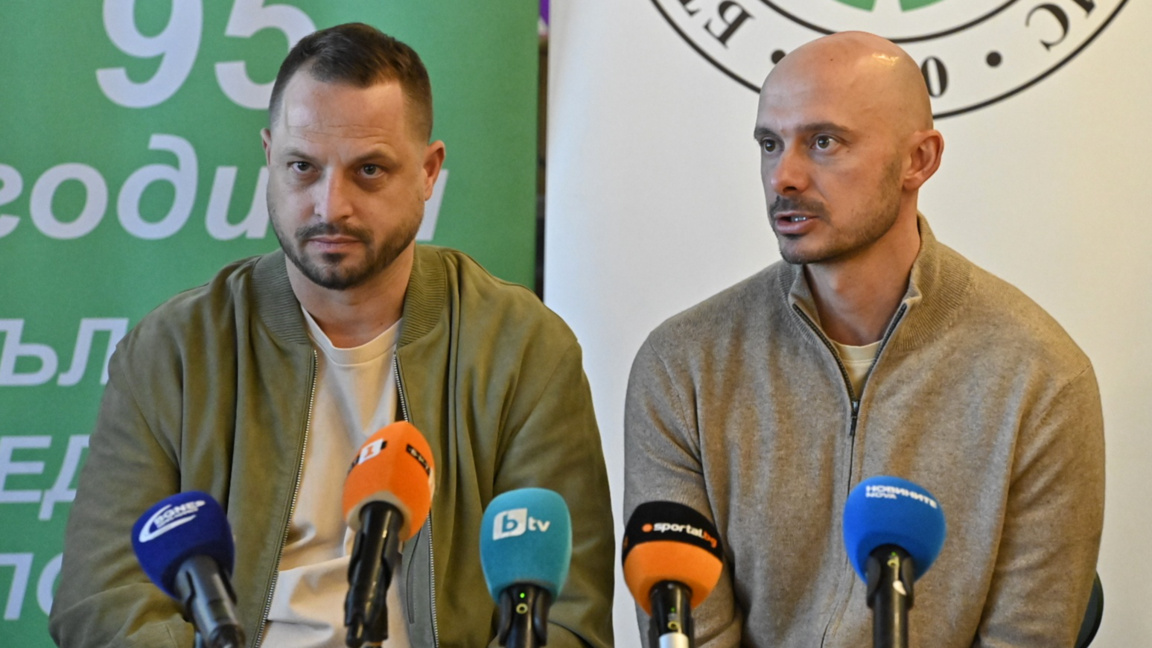 Капитанът на националния отбор по тенис Валентин Димов (вдясно)