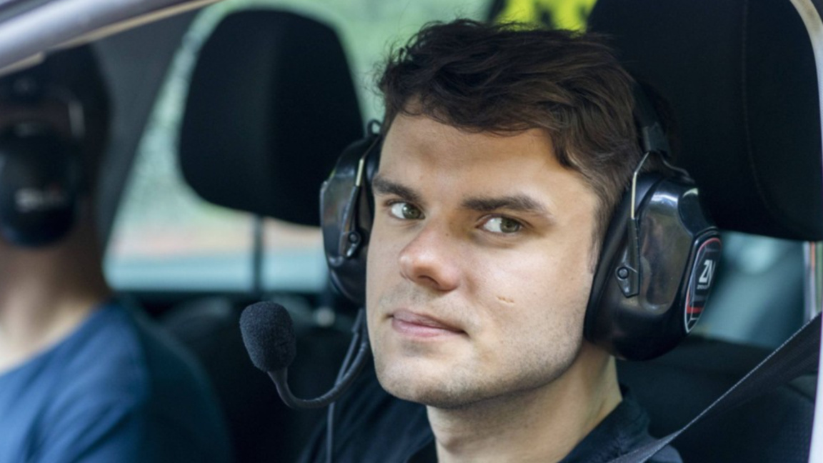 Николай Грязин е на 1,7 секунди от второ...