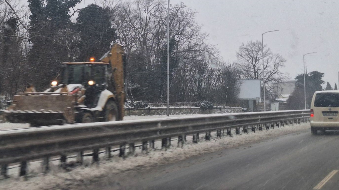 Община Варна: Пътната обстановка е спокойна, основните артерии са обработени