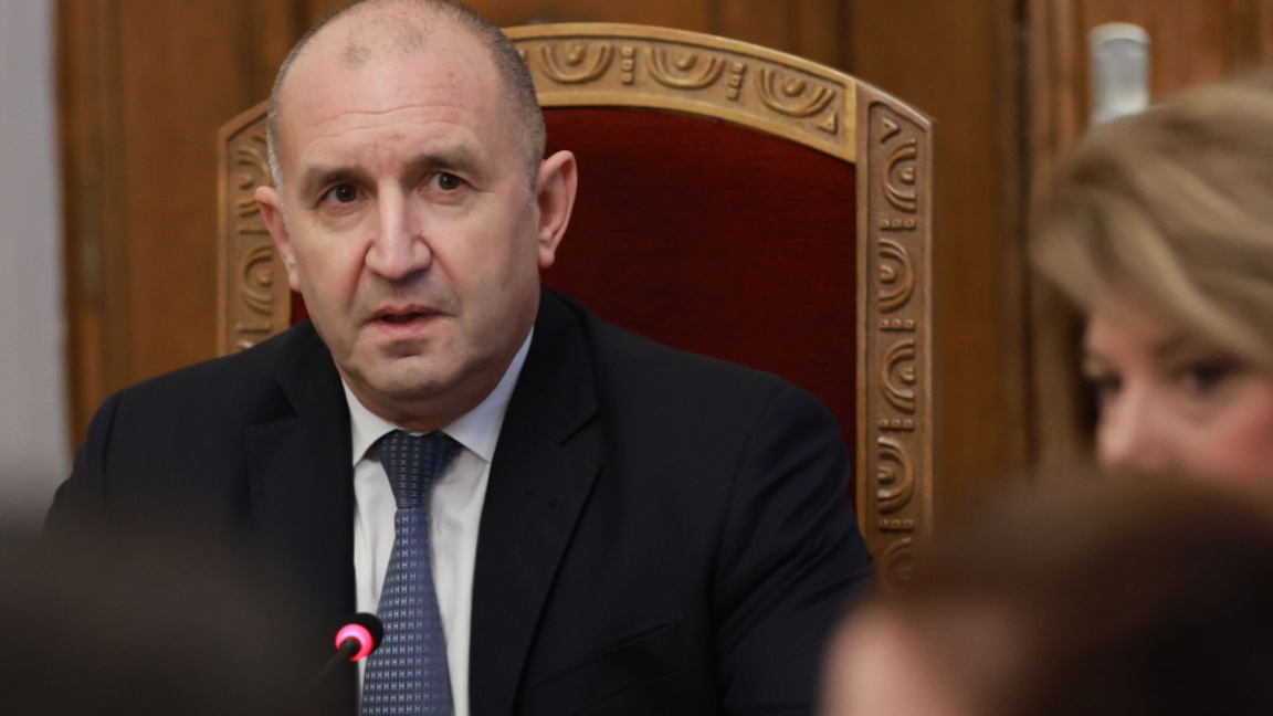 Президентът Румен Радев приключва консултациите с парламентарните формации