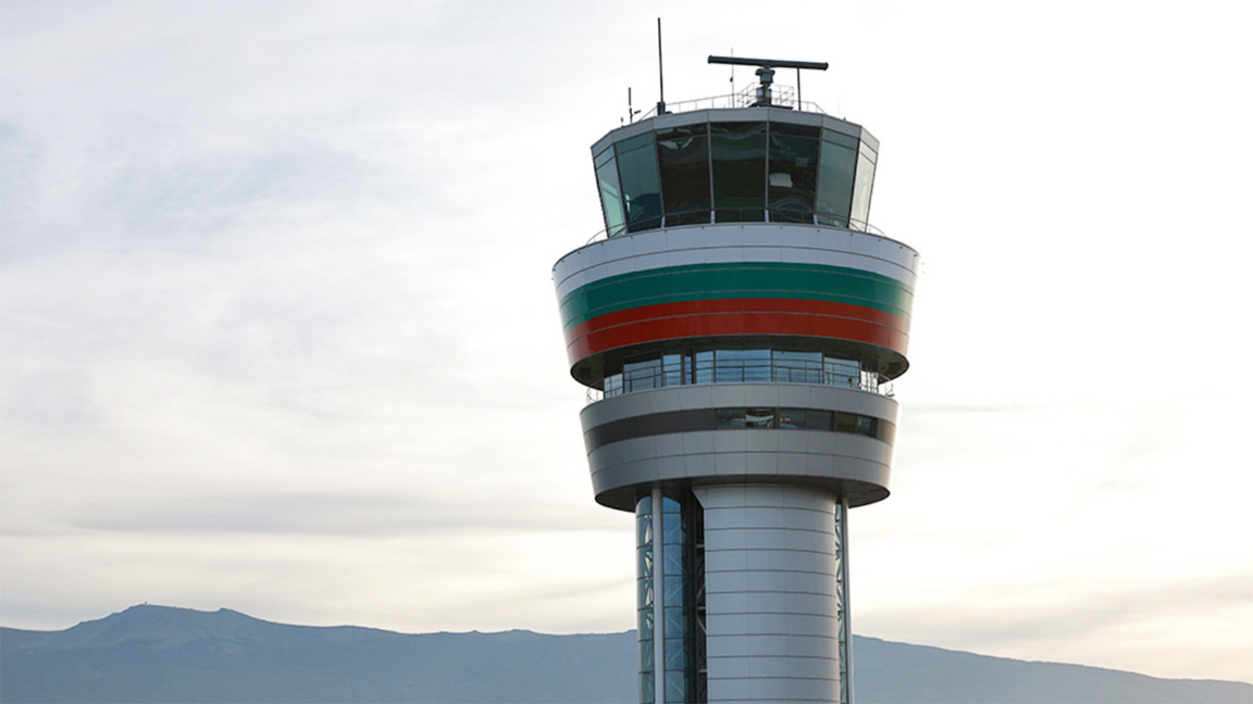 МО: На летище "Васил Левски" има самолети на ВВС на САЩ за обучение