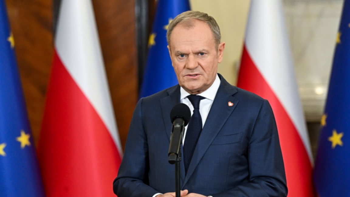 Туск: Полша няма да се съобразява с реше...