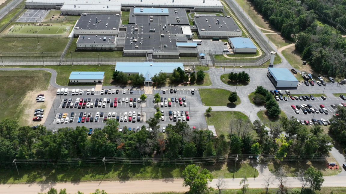 Българин е починал в щатски затвор...