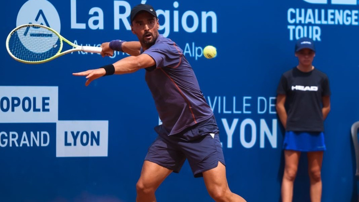 Димитър Кузманов започна с победа в квал...